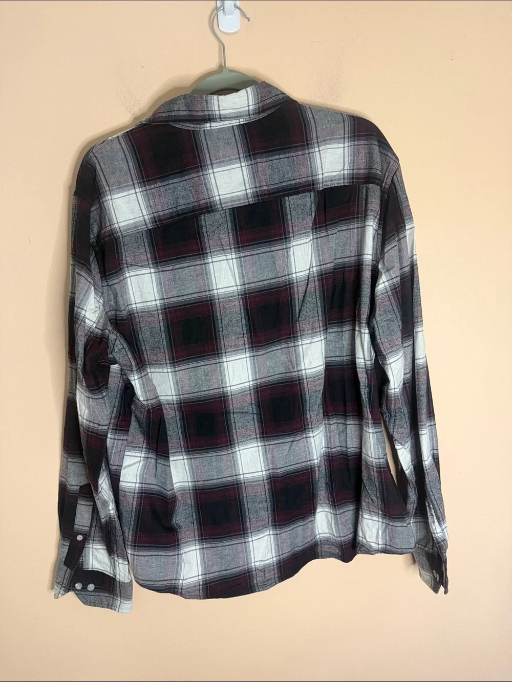Apt. 9 Men's Black, White & Burgundy Plaid Button-Down Shirt